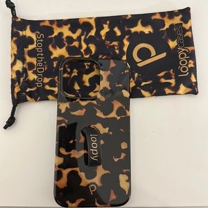 Loopy Original - iPhone 13 Pro (6.1" Screen) × 1
Tortoise | Gloss Edition